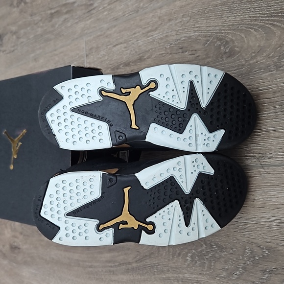 Jordan 6 retro dmp (td) black/metallic gold kids size 10c - Picture 5 of 5